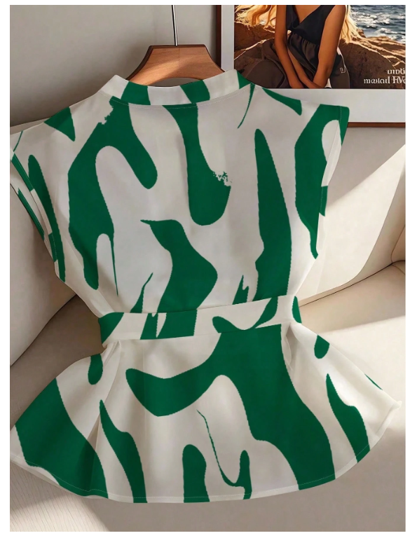 T-shirt vert et blanc