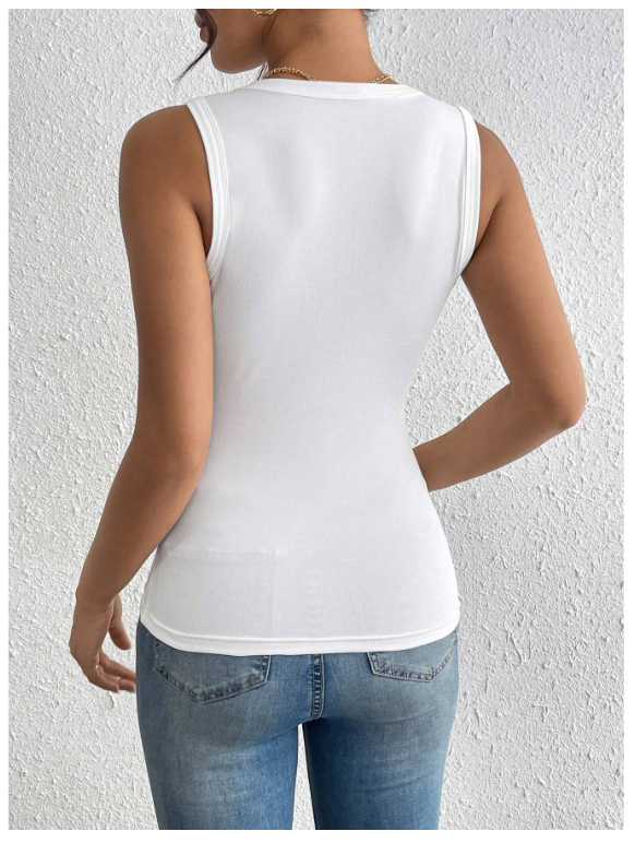 T-shirt blanc avec fleurs